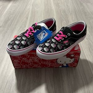 NWT hello kitty x Vans